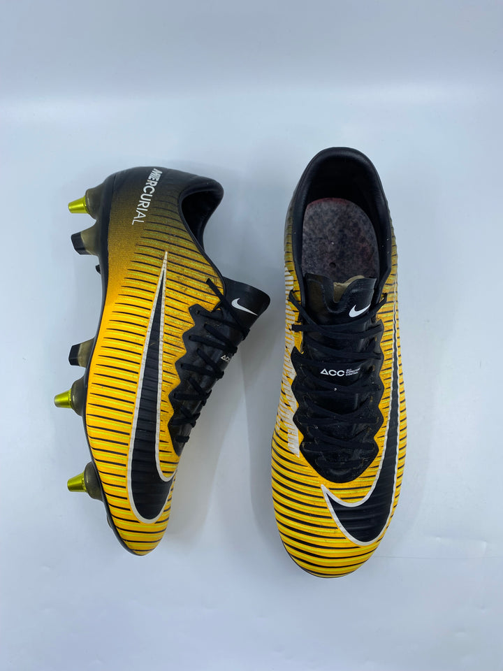 Nike Mercurial Vapor XI - Size 40