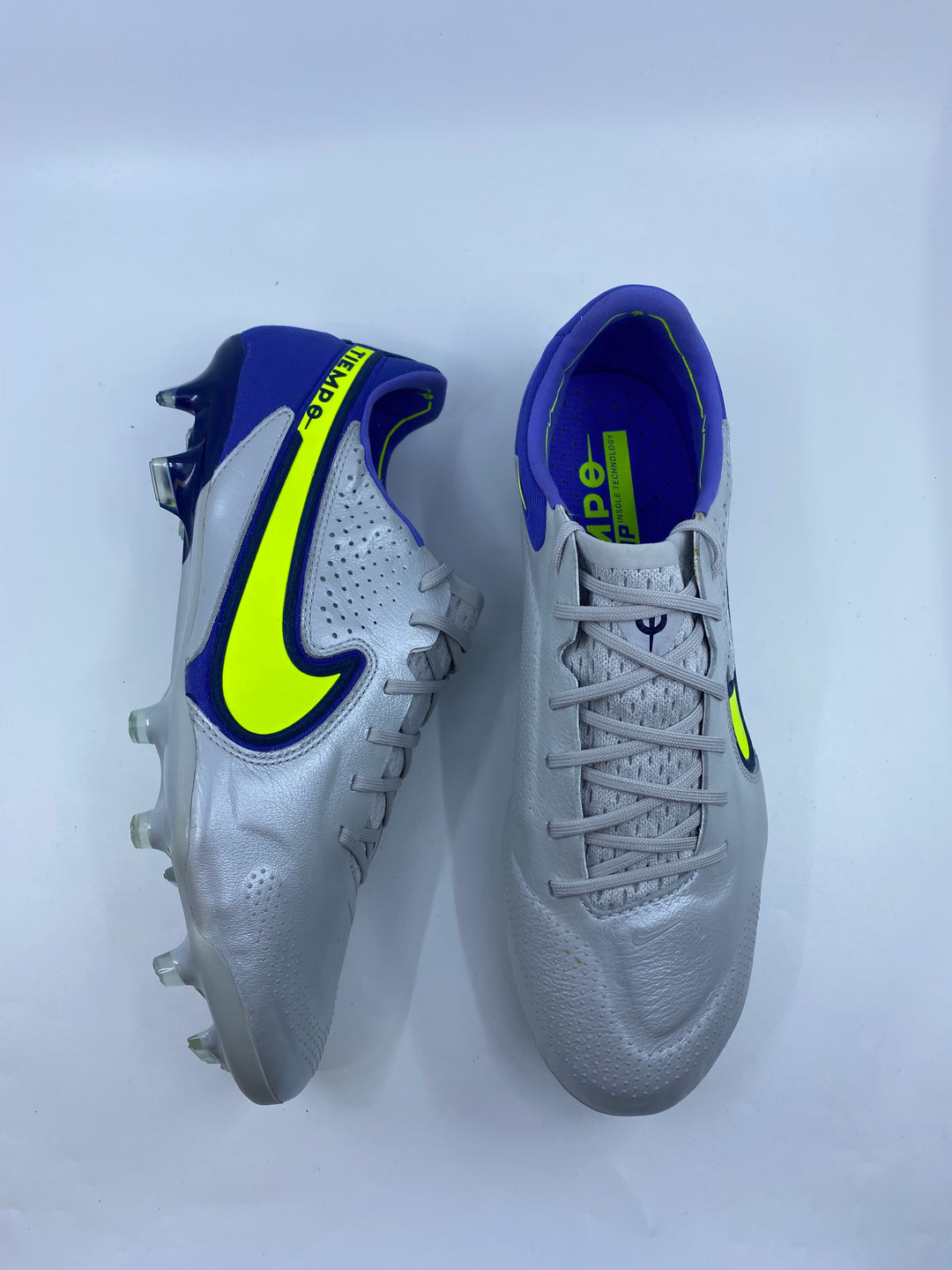 Nike Tiempo Legend 9 - Size 42