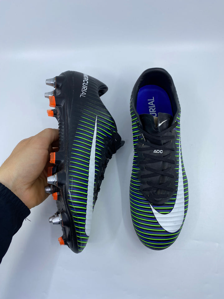 Nike Mercurial Vapor XI - Size 40