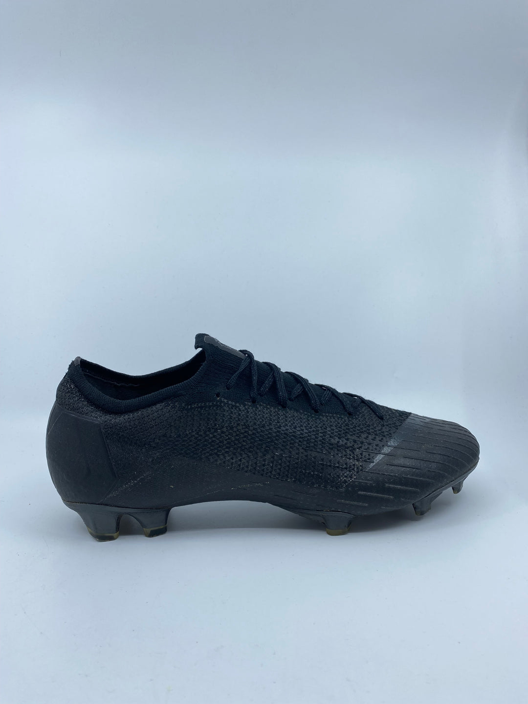 Nike Mercurial Vapor 12 - Size 43