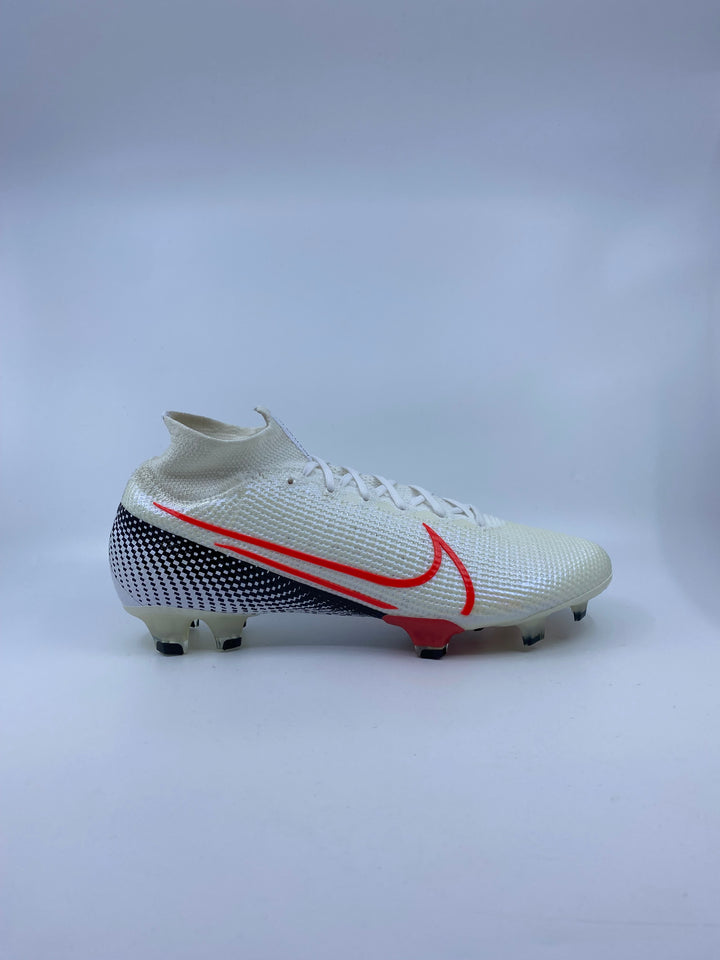 Nike Mercurial Superfly 7 - Size 42,5