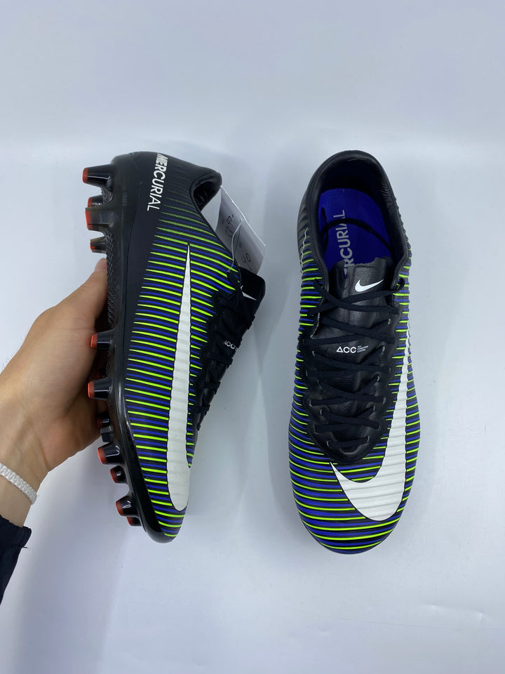 Nike Mercurial Vapor XI - Size 40