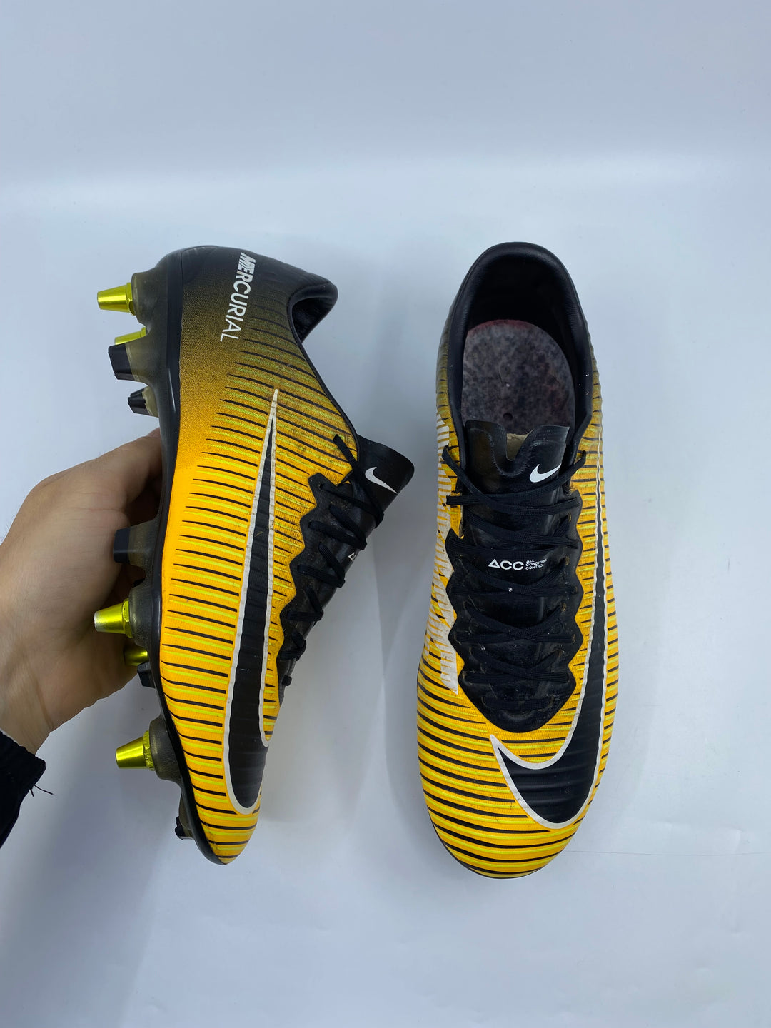 Nike Mercurial Vapor XI - Size 40