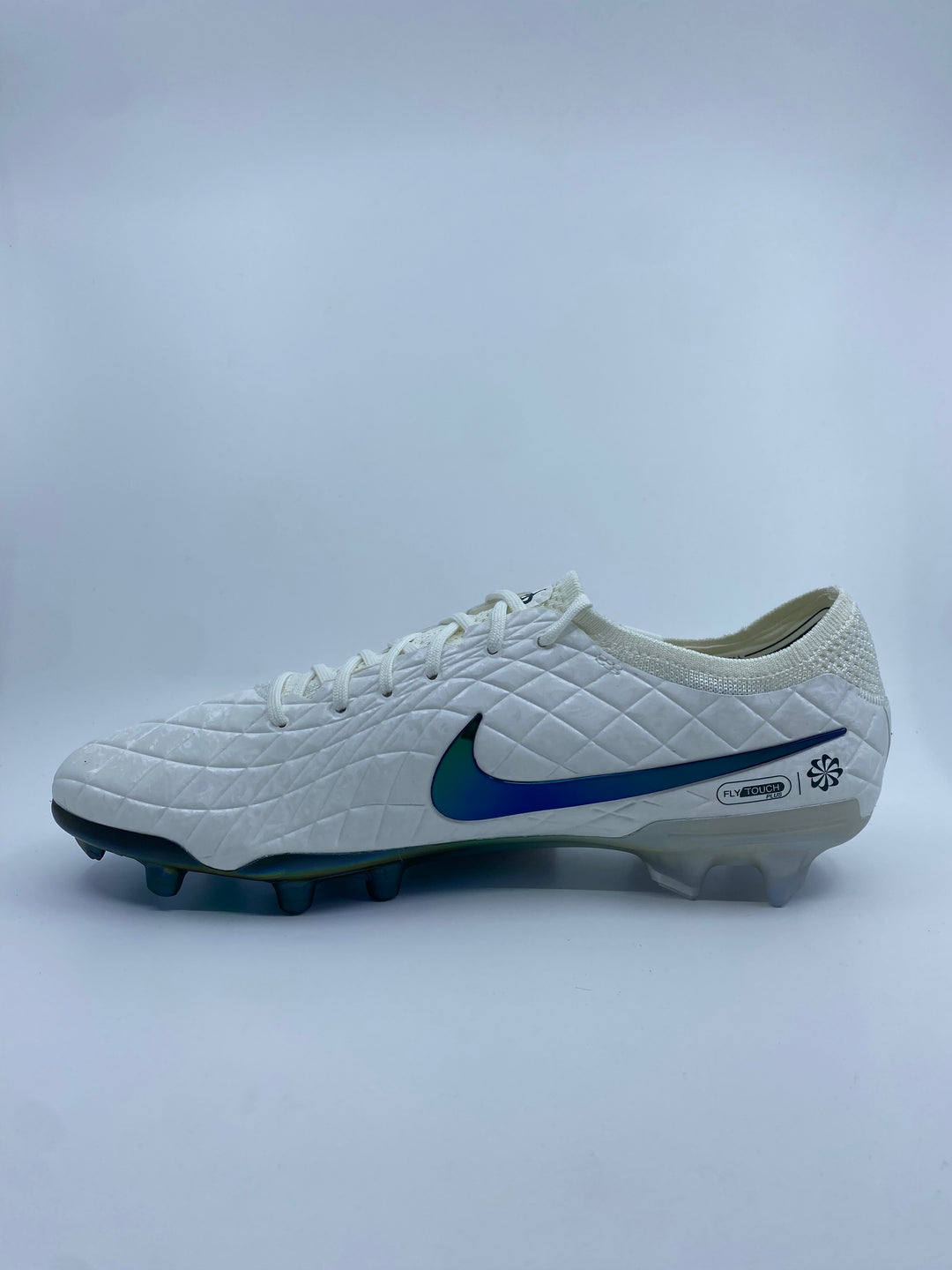 Nike Tiempo Legend 10 Pearl - Size 44