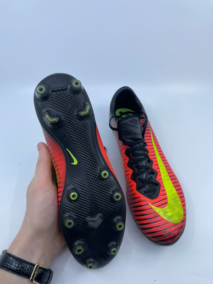 Nike Mercurial Vapor XI - Size 40