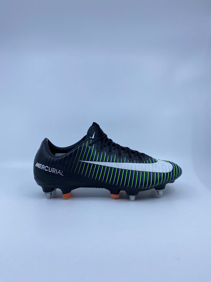 Nike Mercurial Vapor XI - Size 40