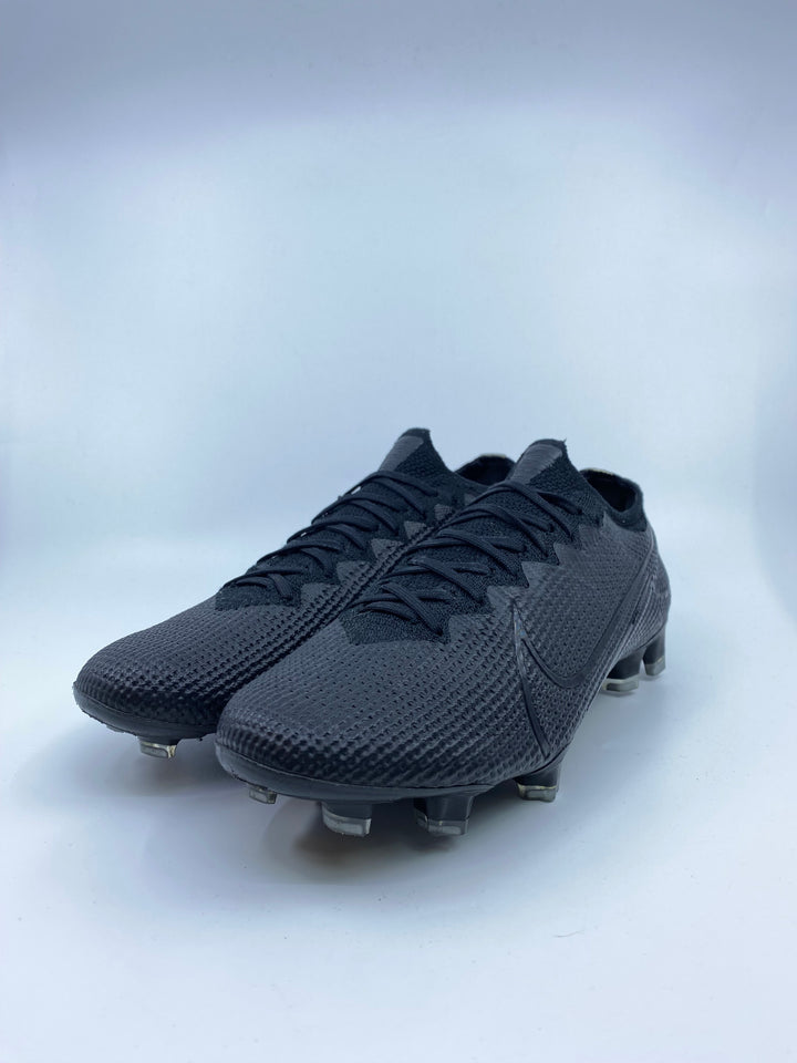 Nike Mercurial Vapor 13 - Size 40