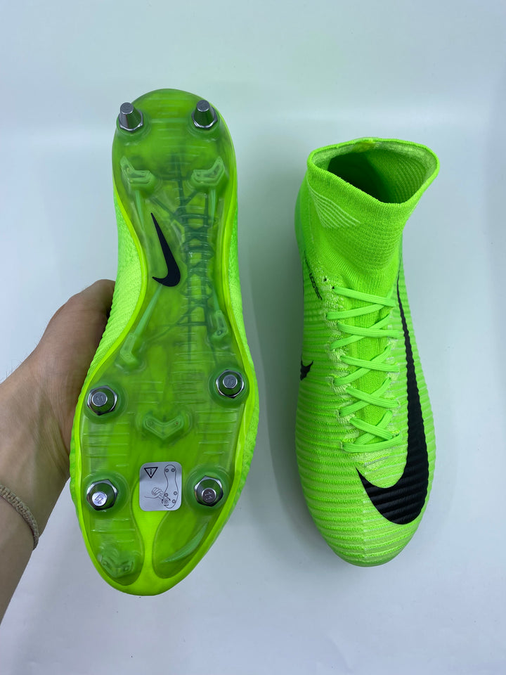 Nike Mercurial Superfly V - Size 44,5