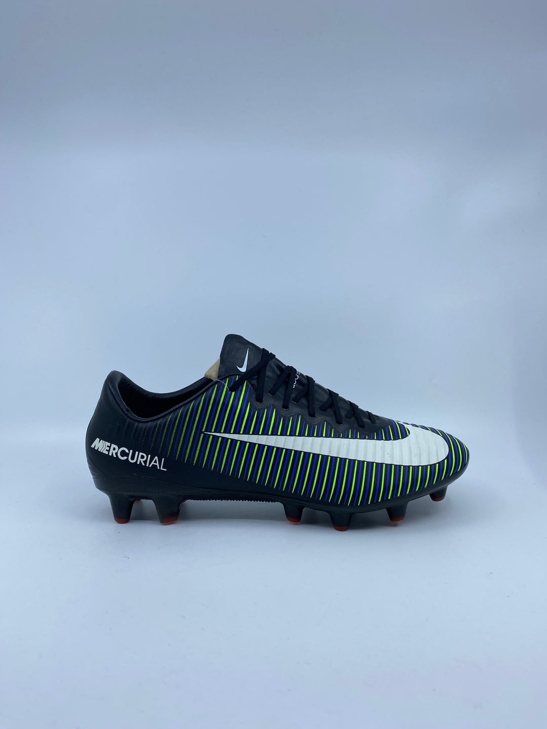 Nike Mercurial Vapor XI - Size 40