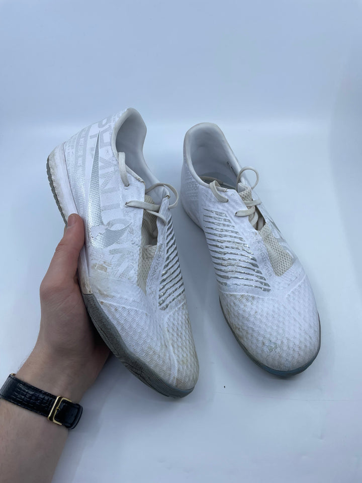 Nike Phantom Venom IC - Size 42
