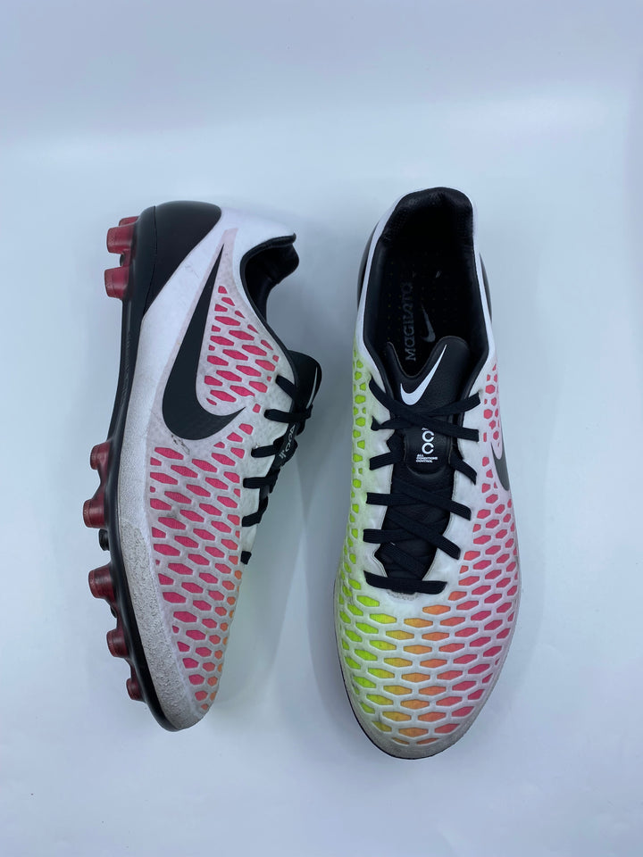 Nike Magista Opus - Size 42,5