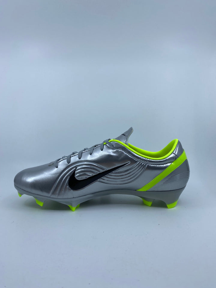 Nike Mercurial Vapor 16 R9 - Size 44,5