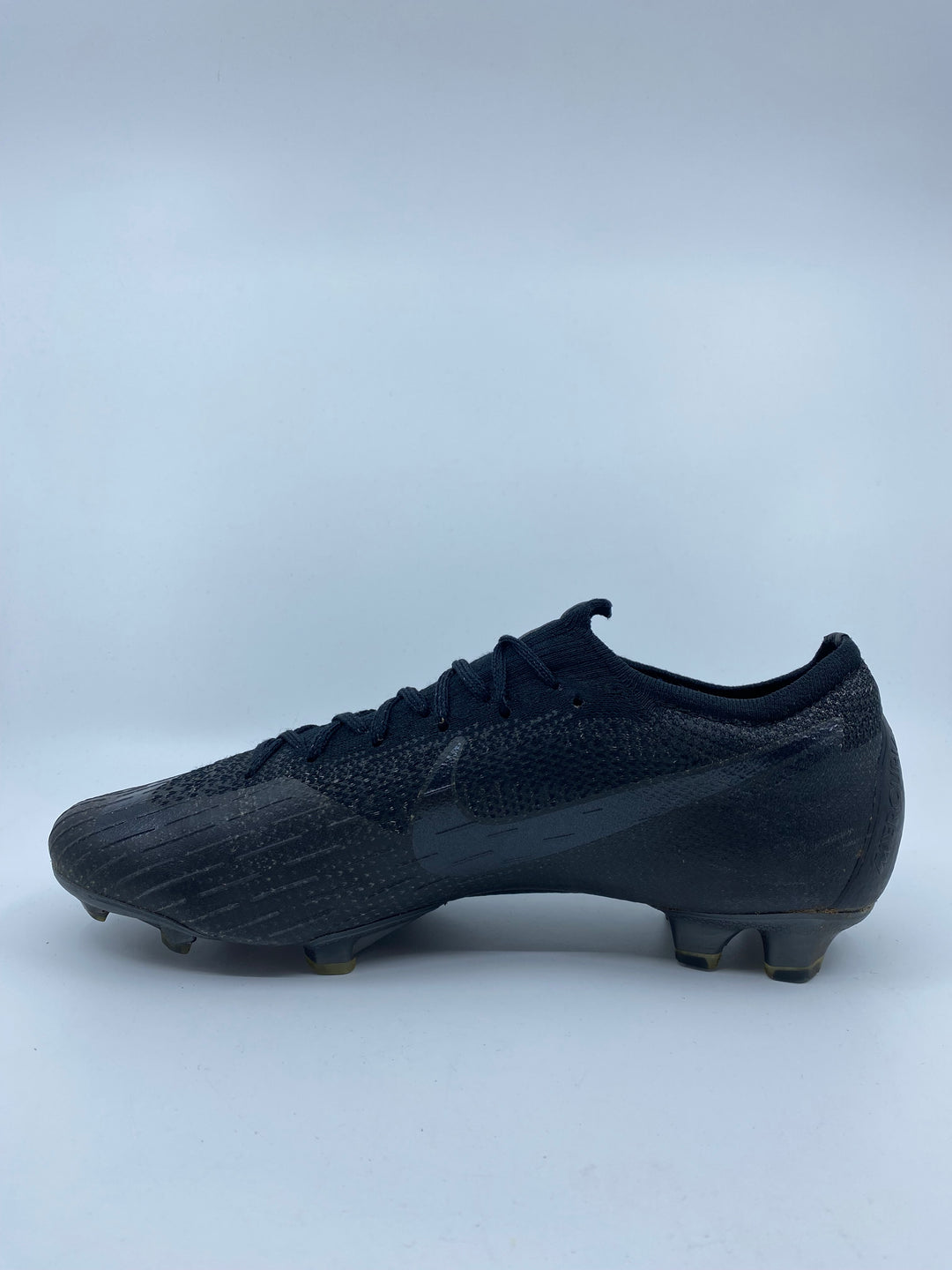 Nike Mercurial Vapor 12 - Size 43