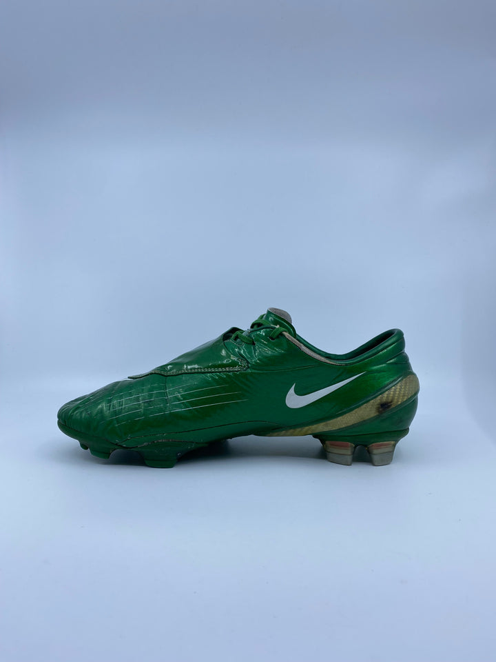 Nike Mercurial Vapor IV - Size 43