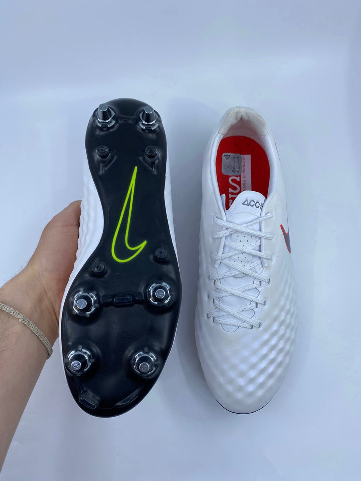 Nike Magista Opus II World Cup 2018 - Size 41