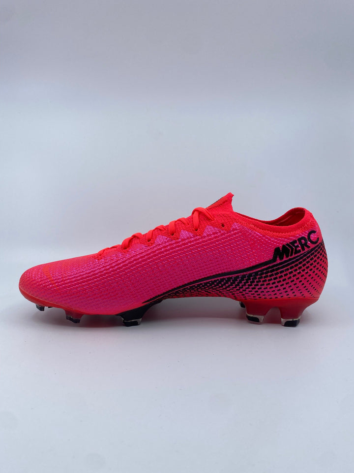 Nike Mercurial Vapor 13 - Size 40 & 47,5