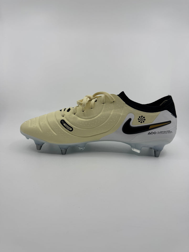 Nike Tiempo Legend 10 - Size 44