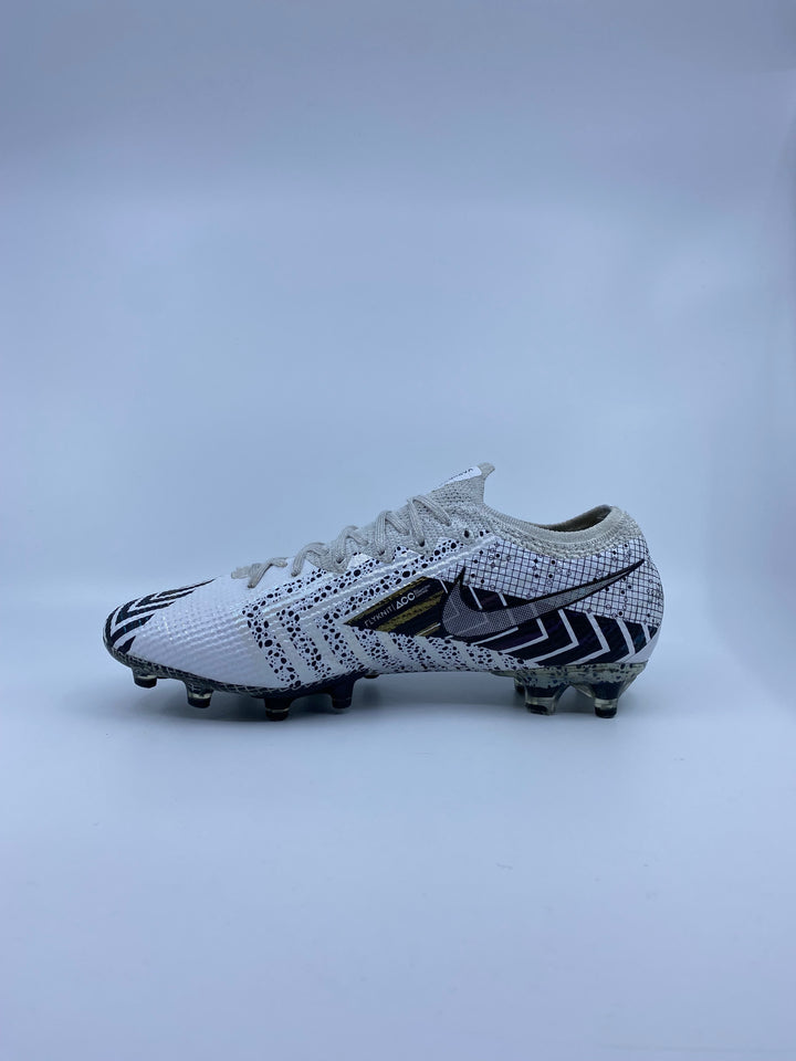 Nike Mercurial Vapor 13 - Size 40,5