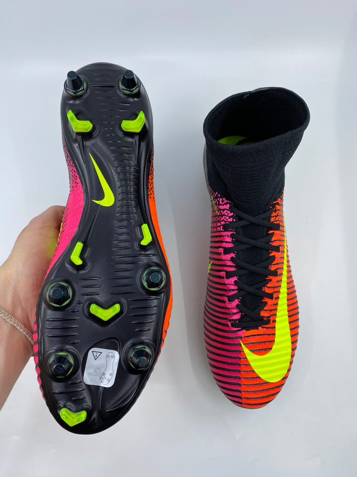 Nike Mercurial Superfly V - Size 44,5