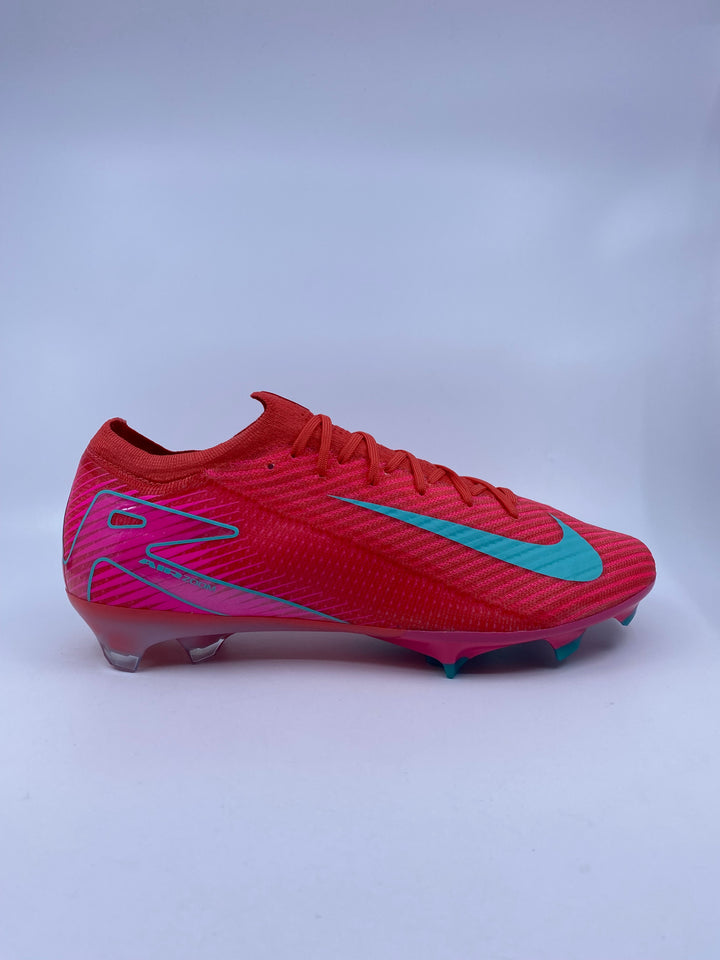 Nike Mercurial Vapor 16 - Size 45