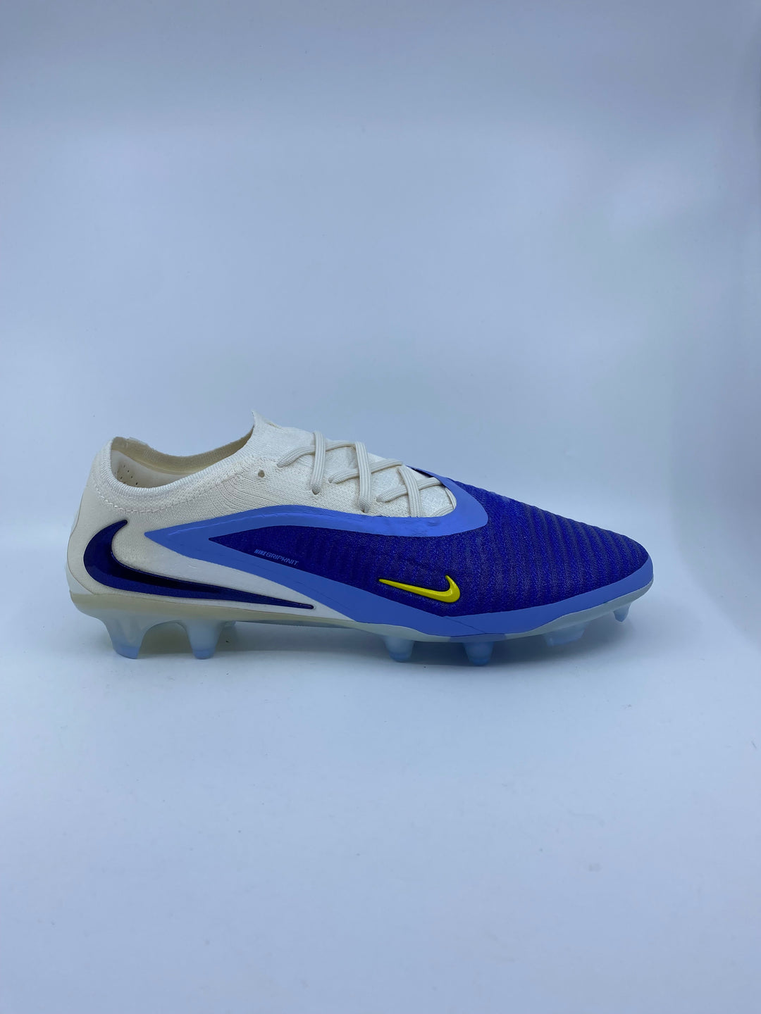 Nike Phantom 6 - Size 44