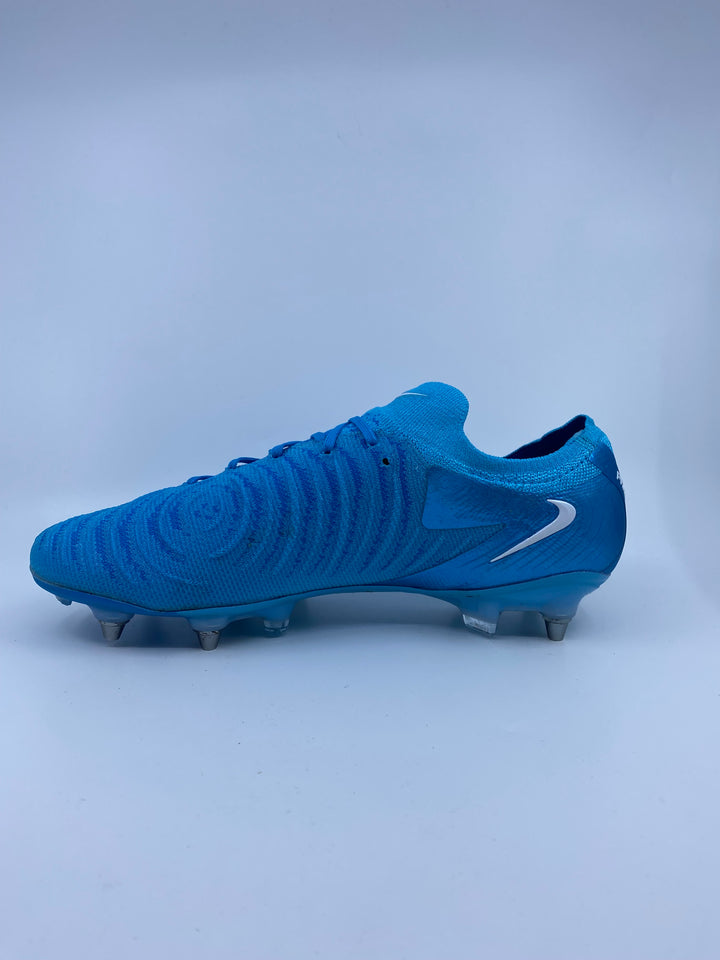 Nike Phantom GX II - Size 43