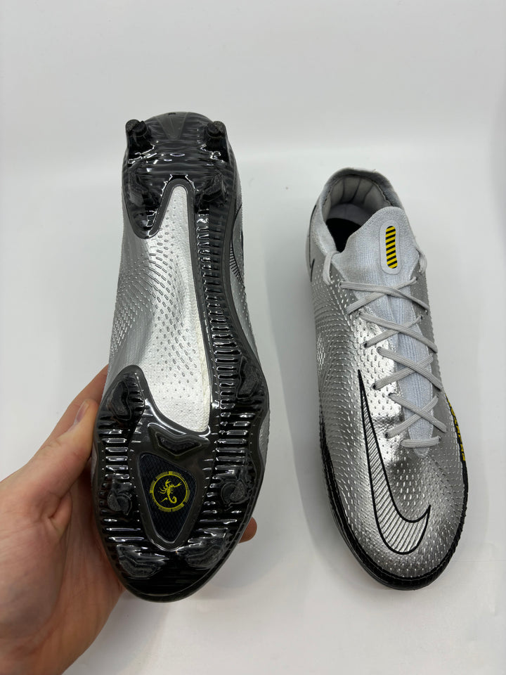 Nike Phantom GT Scorpion - Size 43
