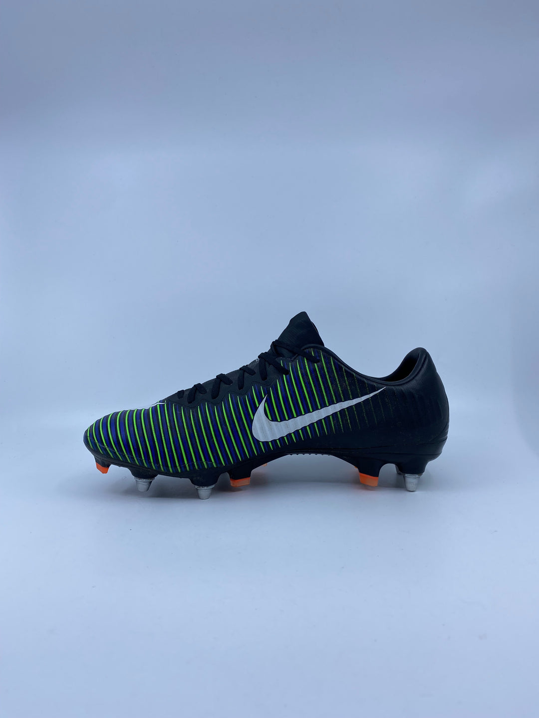 Nike Mercurial Vapor XI - Size 40