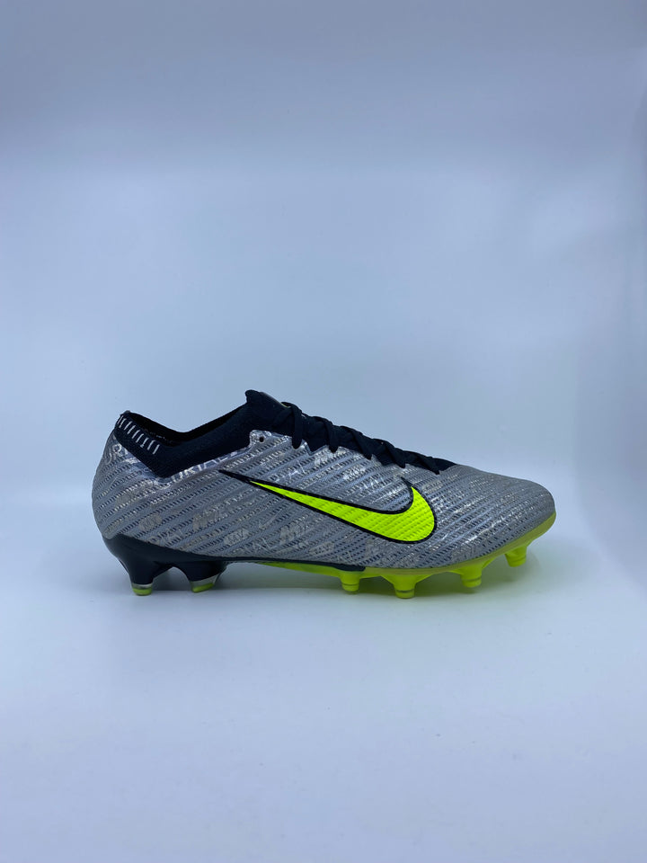 Nike Mercurial Vapor 15 - Size 43