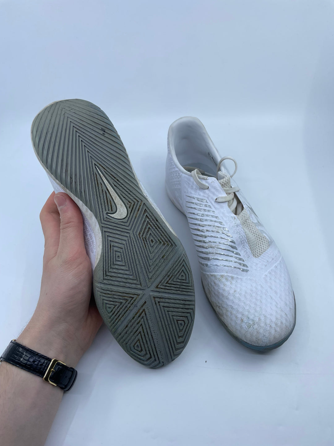 Nike Phantom Venom IC - Size 42