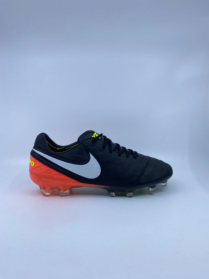 Nike Tiempo Legend 7 - Size 40,5
