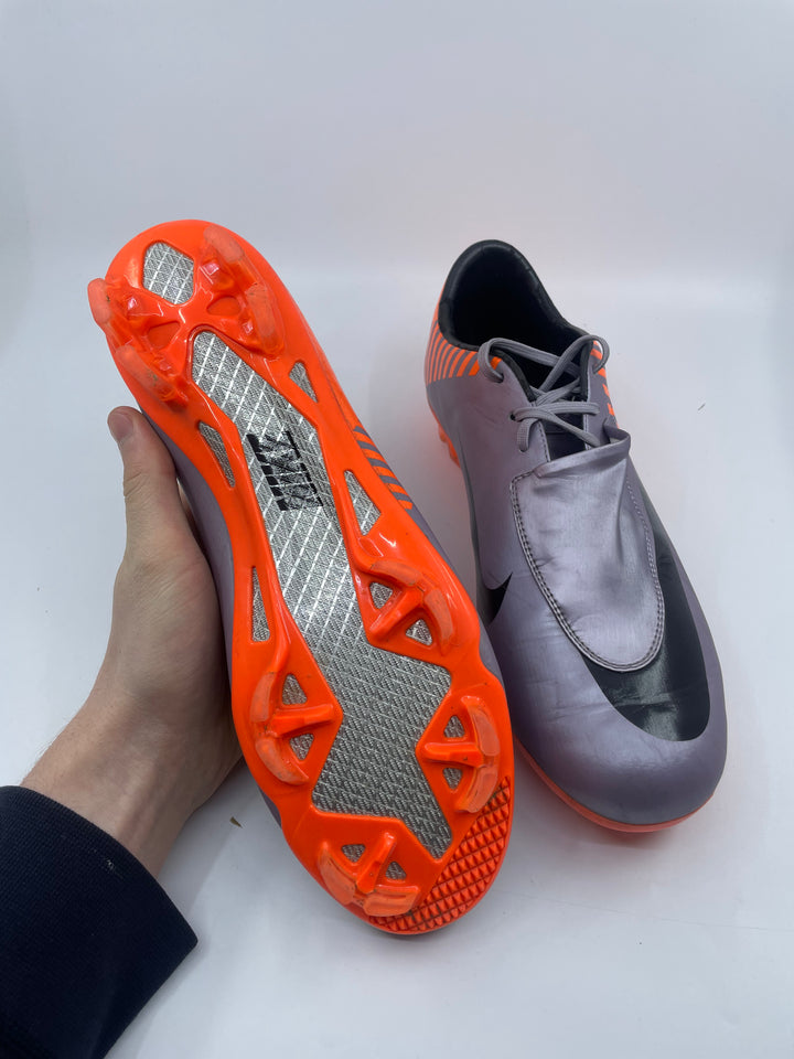 Nike Mercurial Vapor V - Size 42,5