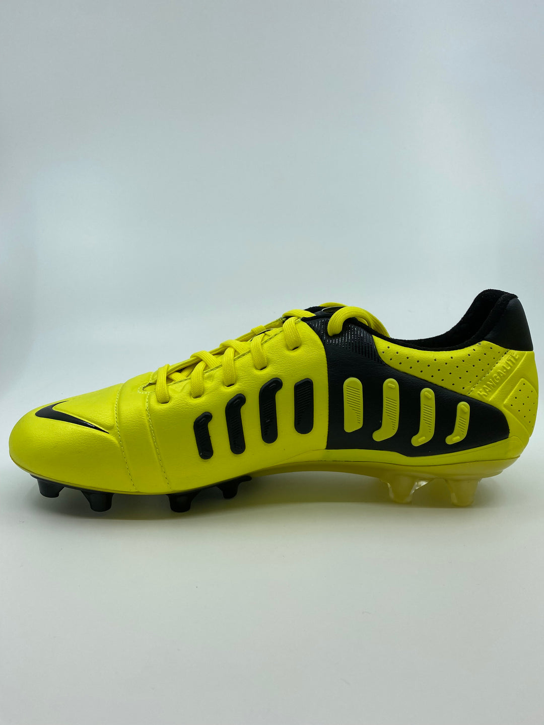 Nike CTR360 Magista III - Size 43