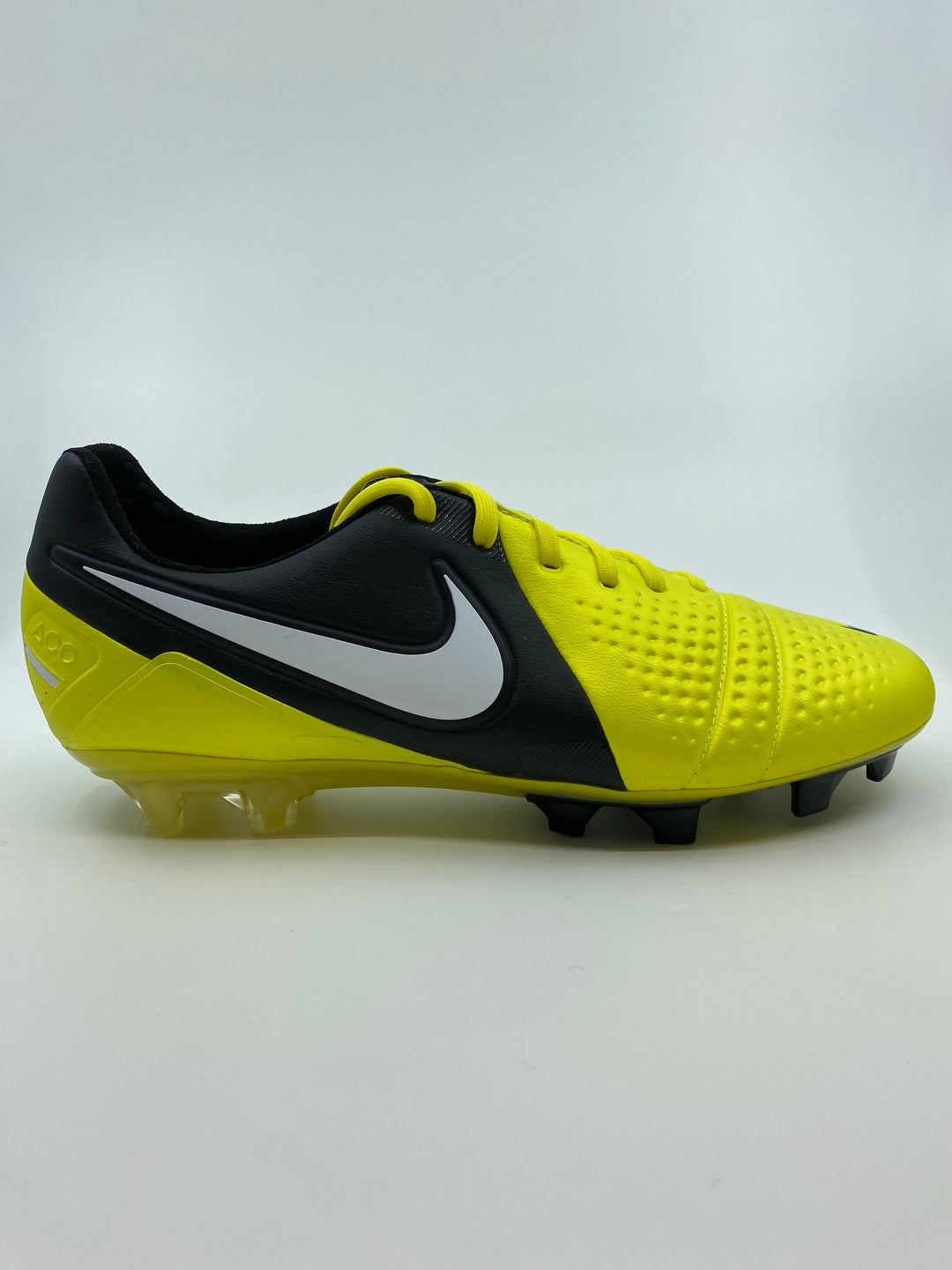 Nike CTR360 Magista III - Size 43