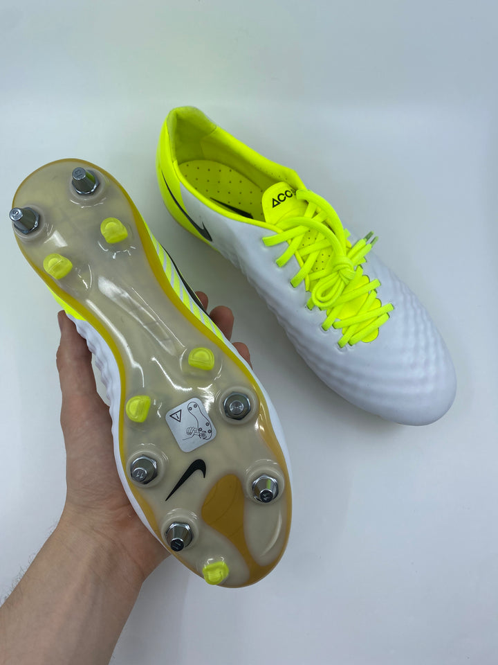 Nike Magista Opus 2 - Size 42,5