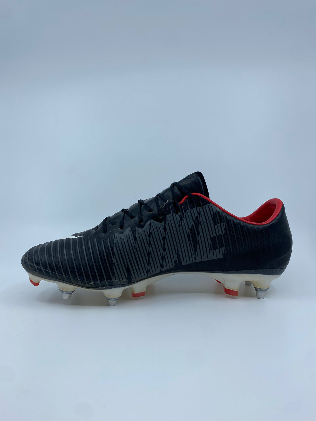 Nike Mercurial Vapor XI - Size 41