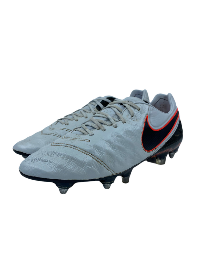 Nike Tiempo Legend 7 Size 41 Forza by ShoeGems