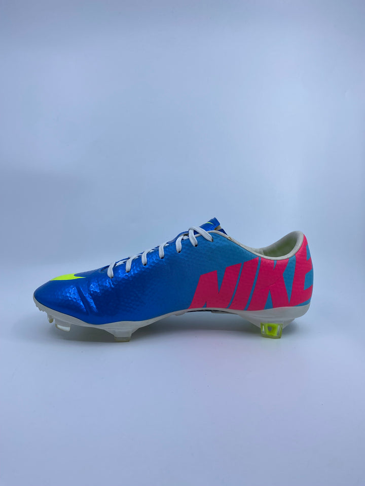 Nike Mercurial Vapor IX - Size 40