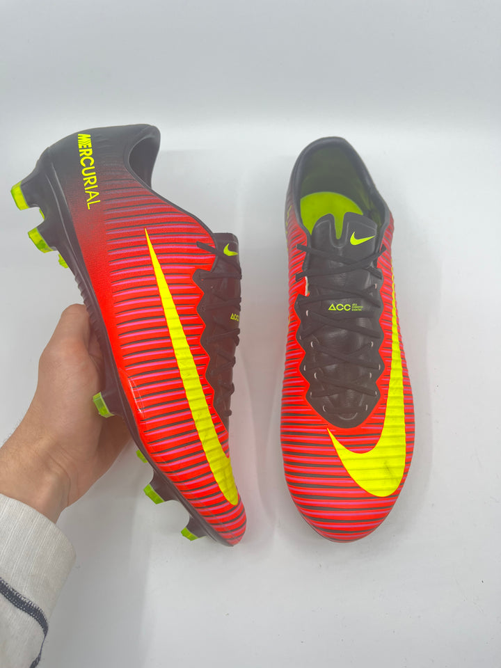 Nike Mercurial Vapor 11/XI - Size 45