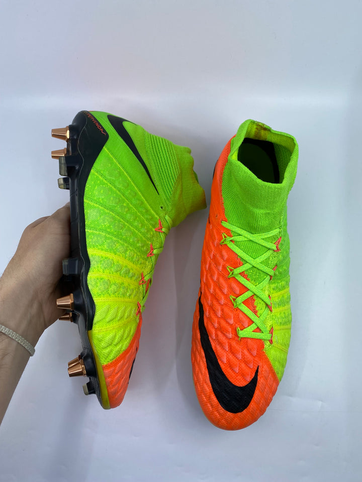 Nike Hypervenom Phantom 3 - Size 44