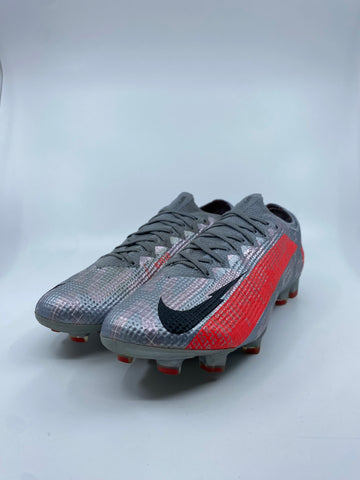 Nike Mercurial Vapor 13 Neighborhood Pack - Size 42