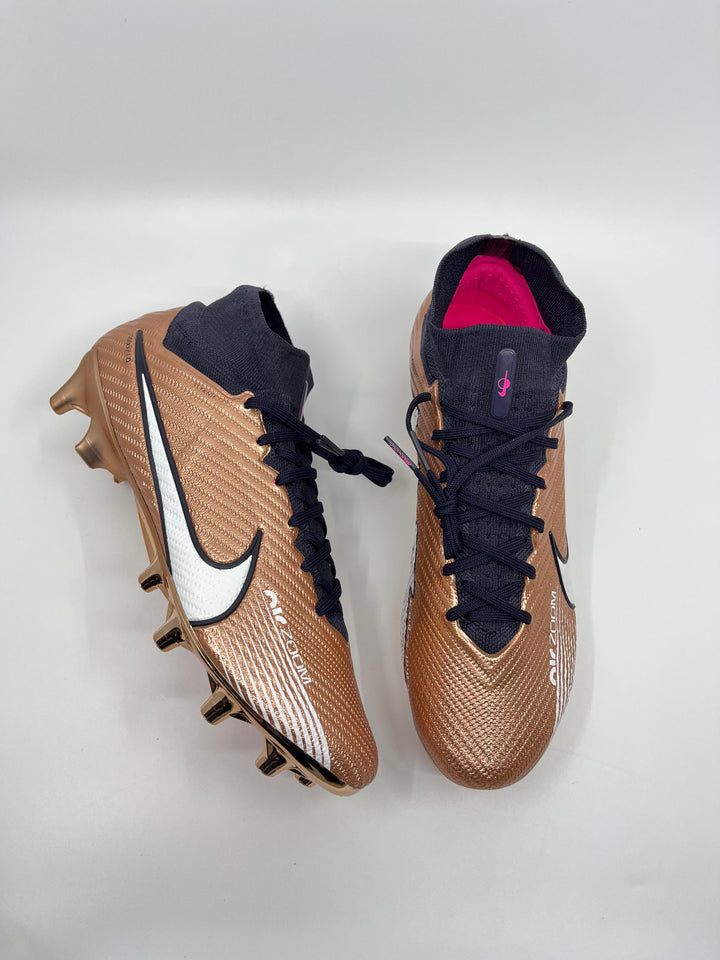 Nike Mercurial Superfly 9 WC - Size 42