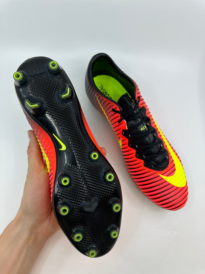 Nike Mercurial Vapor XI - Size 43