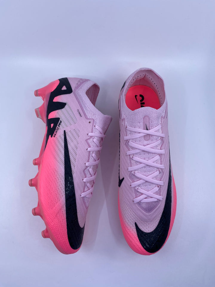Nike Mercurial Vapor 15 - Size 42