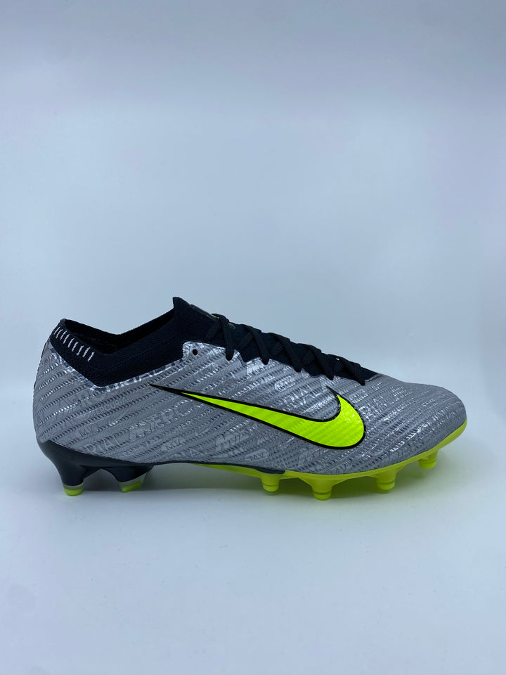 Nike Mercurial Vapor 15 - Size 41