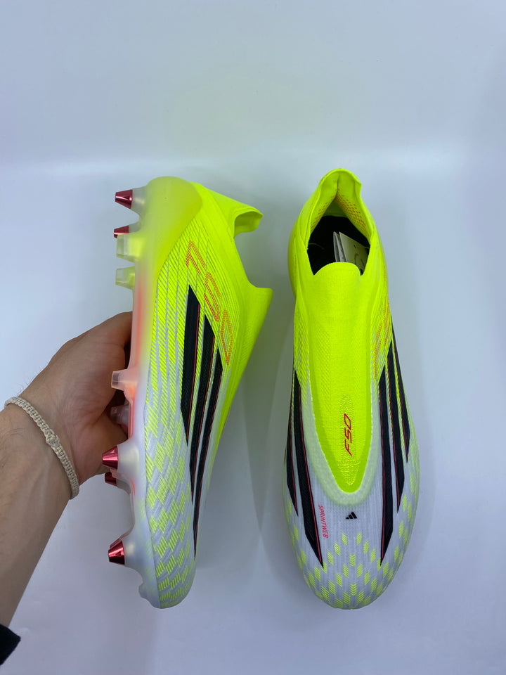 Adidas F50 Laceless - Size 43 1/3