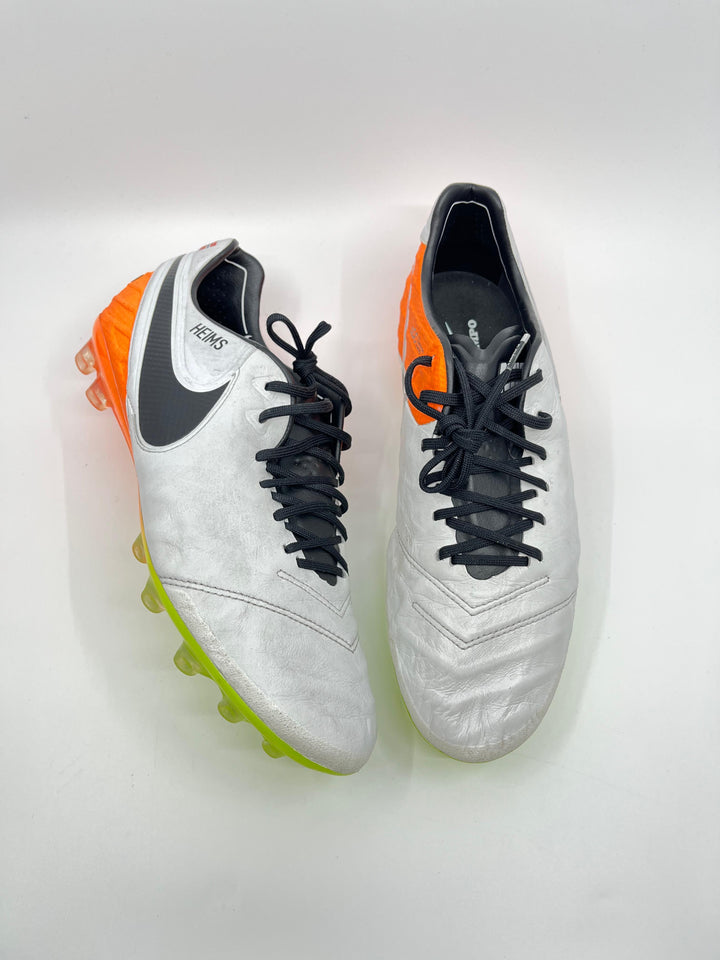 Nike Tiempo Legend 6 - Size 44.5