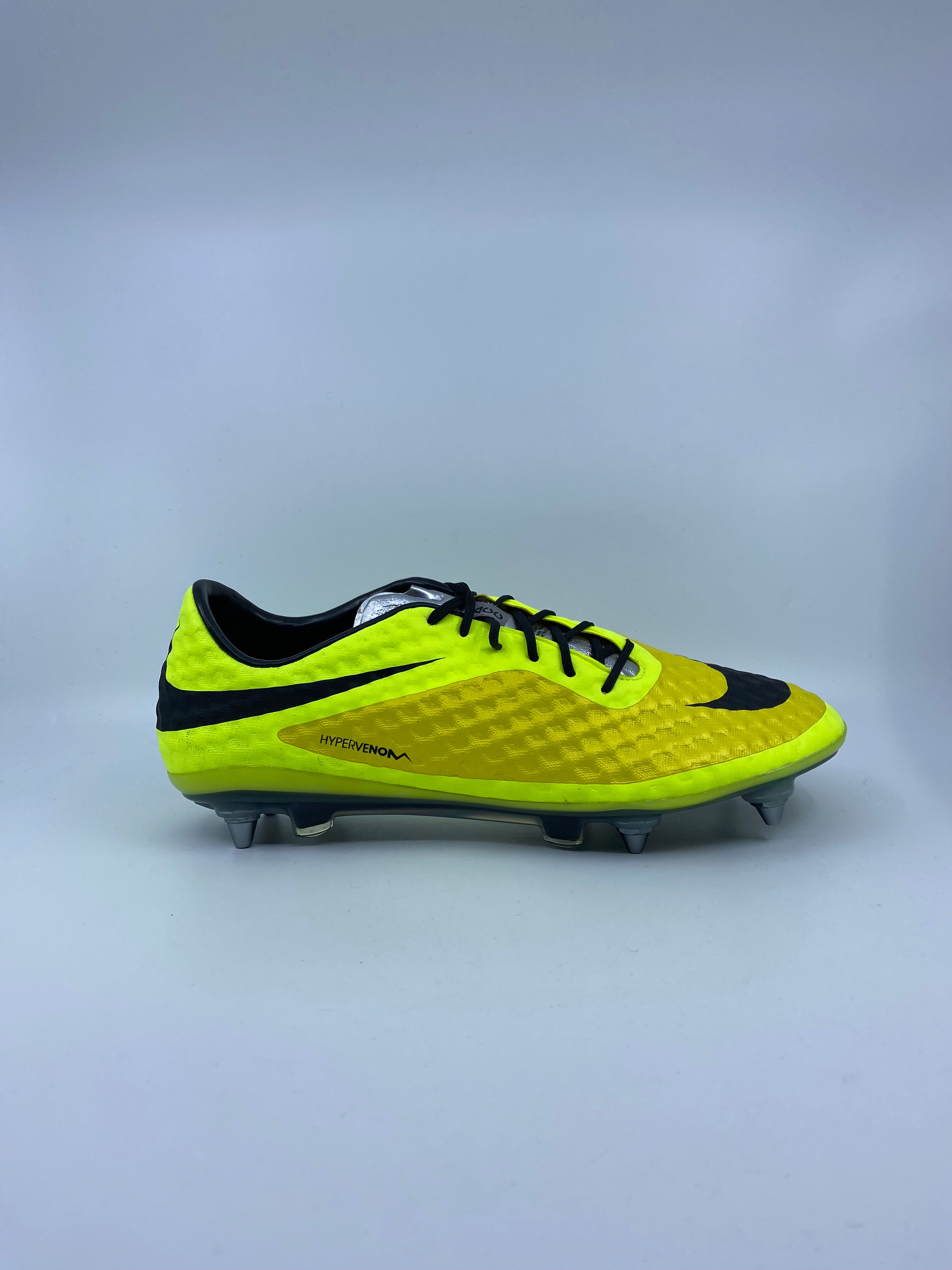 nike hypervenom phantom 5