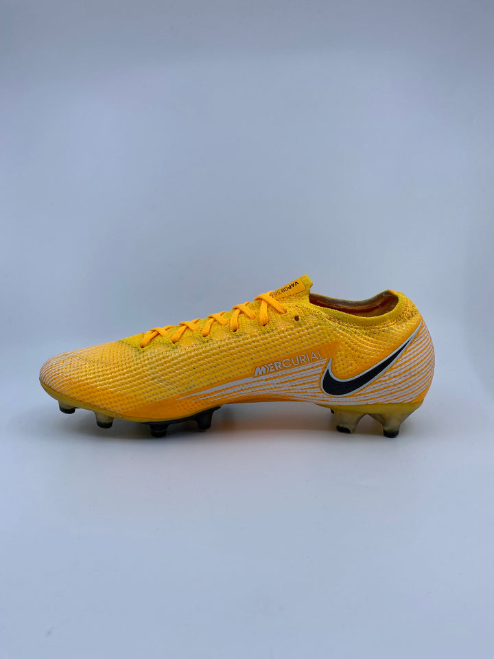 Nike Mercurial Vapor 13 - Size 43