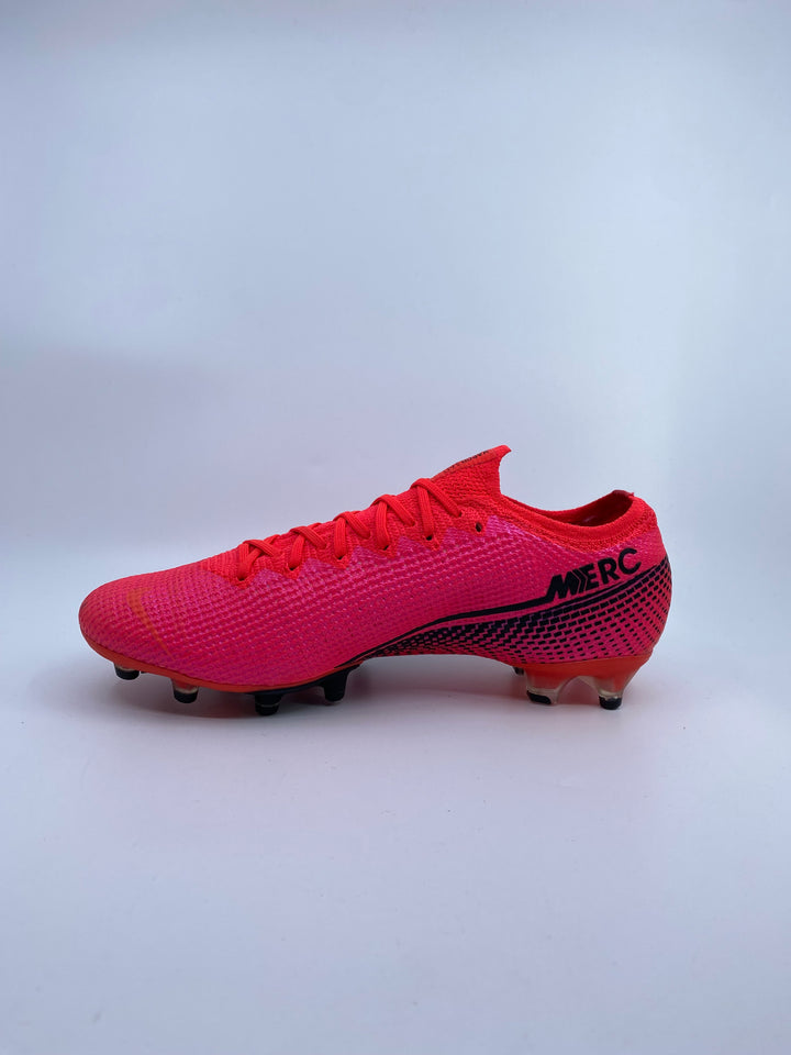Nike Mercurial Vapor 13 - Many Sizes